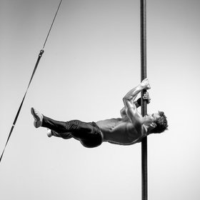 Chinese pole fitness 1 — figure reference
